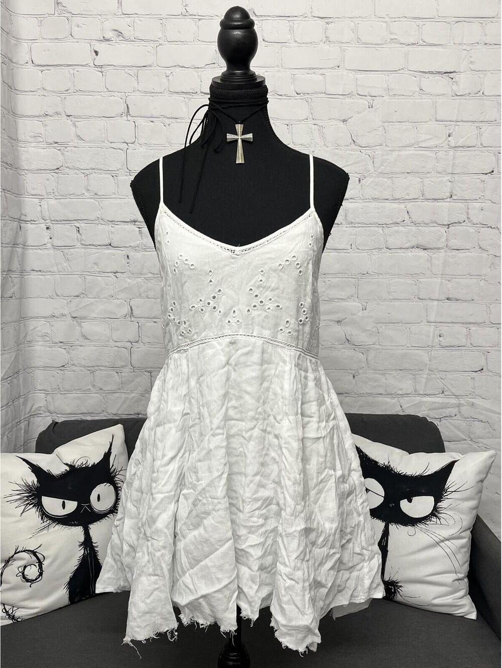 Abercrombie & Fitch White Eyelets Crochet Mini Dress Sz S Beach Summer Bohemian